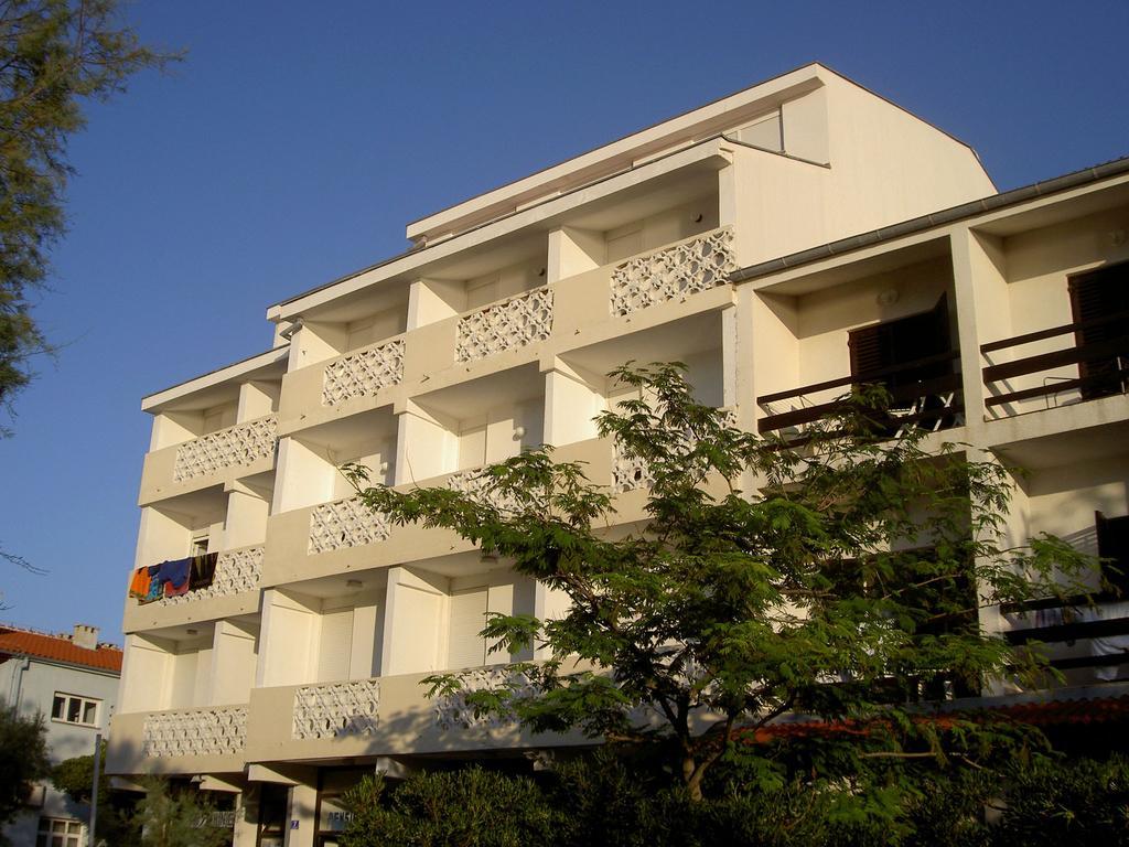 Apartments Galeb Pag - Beach Pag Town Kültér fotó